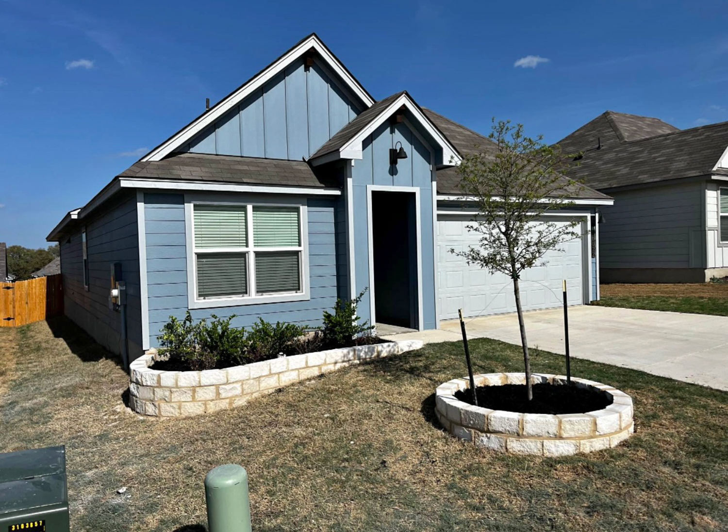 Bezuz-Lawn-and-Landscaping_Houston-and-Katy-Landscaper-59