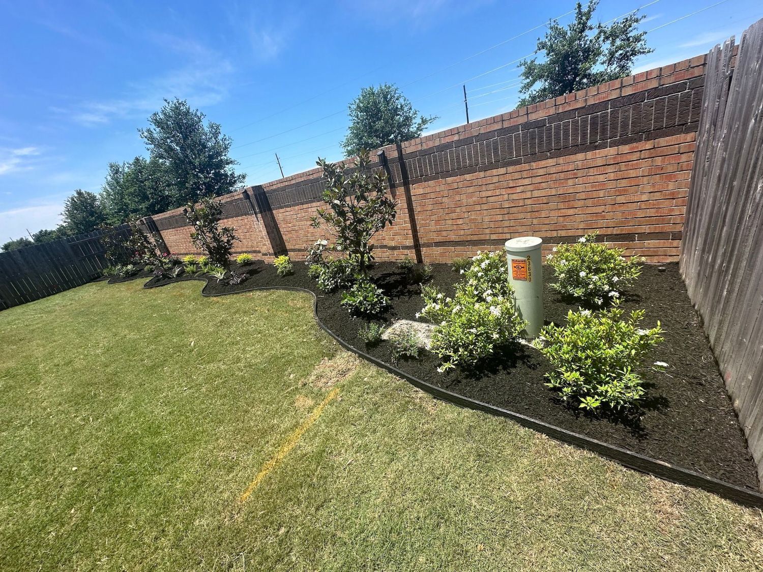 Bezuz-Lawn-and-Landscaping_Residential-Landscaping-in-Katy-TX-124